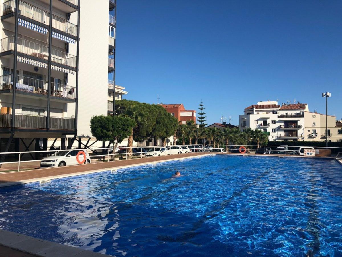 Ciruela Apart Apartment Ситжес Екстериор снимка